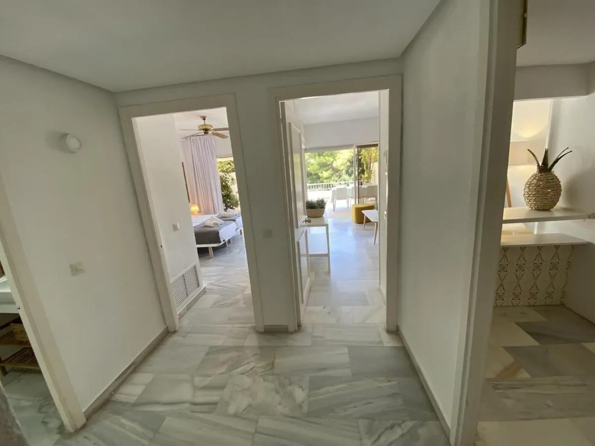 2 Apartamentos Muy Luminosos Con Grandes Terraza Marbella Spain